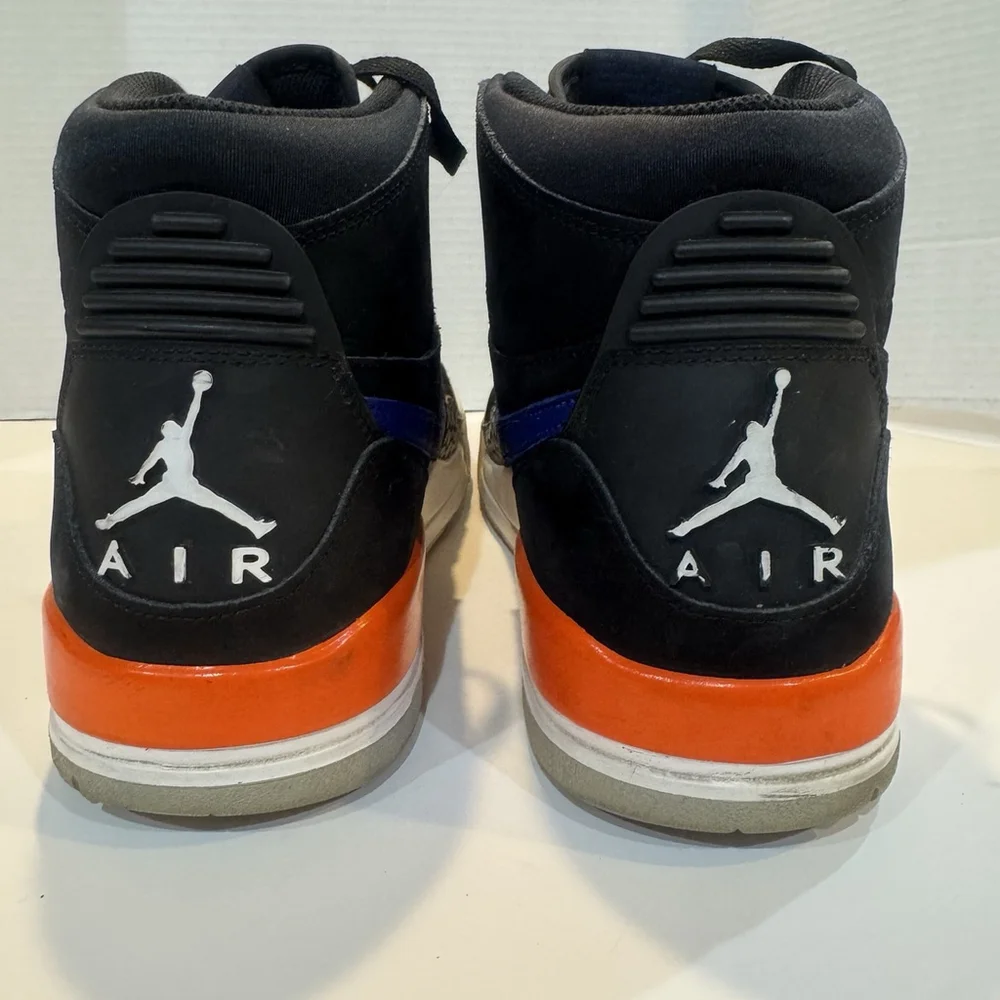 Nike Air Jordan Legacy 312 Knicks Sneaker Size:11 AV3922-048 Black Blue Orange